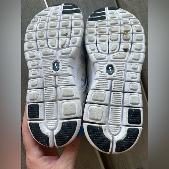 Adidas Free Run 2.0, Youth 4.5 - Picture 4 of 6